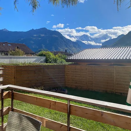 Casa de Férias Unique Tiny Eco With Gorgeous Views To Jungfrau Massiv *