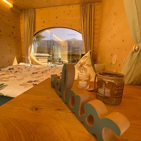 Casa de Férias Unique Tiny Eco With Gorgeous Views To Jungfrau Massiv *