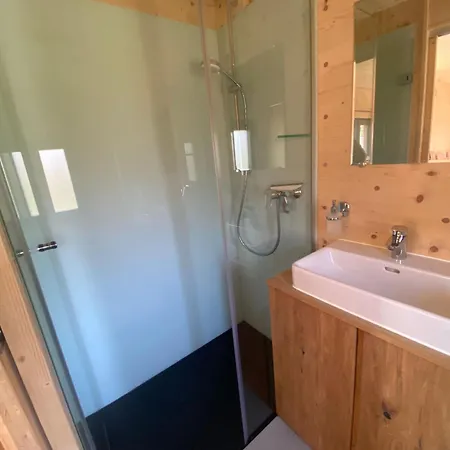 Unique Tiny Eco With Gorgeous Views To Jungfrau Massiv 度假居