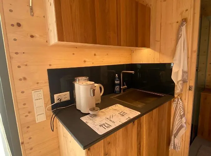 Unique Tiny Eco With Gorgeous Views To Jungfrau Massiv 因特拉肯