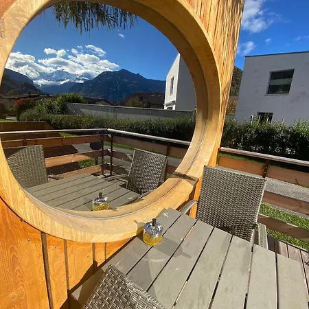 Unique Tiny Eco With Gorgeous Views To Jungfrau Massiv Dom wakacyjny *