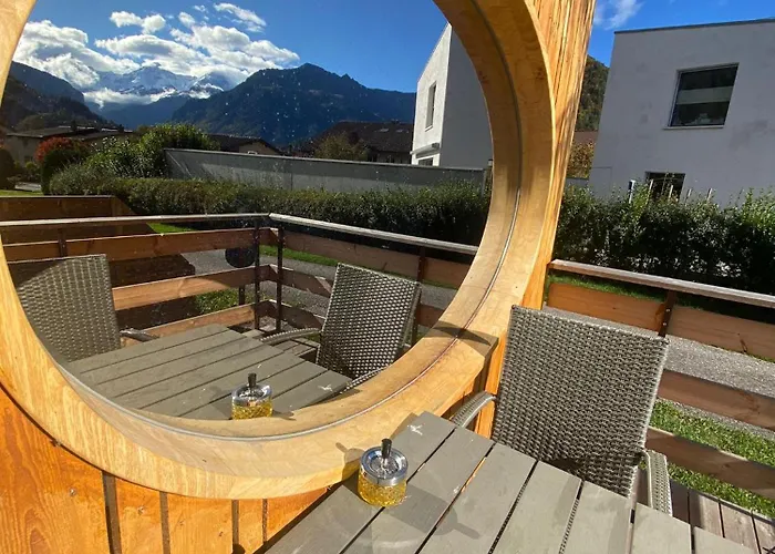 Unique Tiny Eco With Gorgeous Views To Jungfrau Massiv Holiday home *